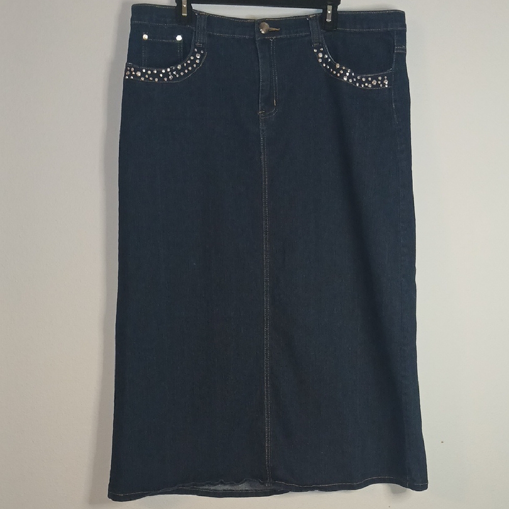 Classic Denim Skirt with Studded Pockets